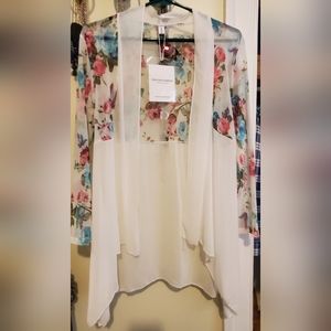 Top shrug white with floral print